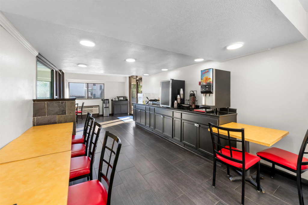 Americas Best Value Inn Kansas City East - Independence