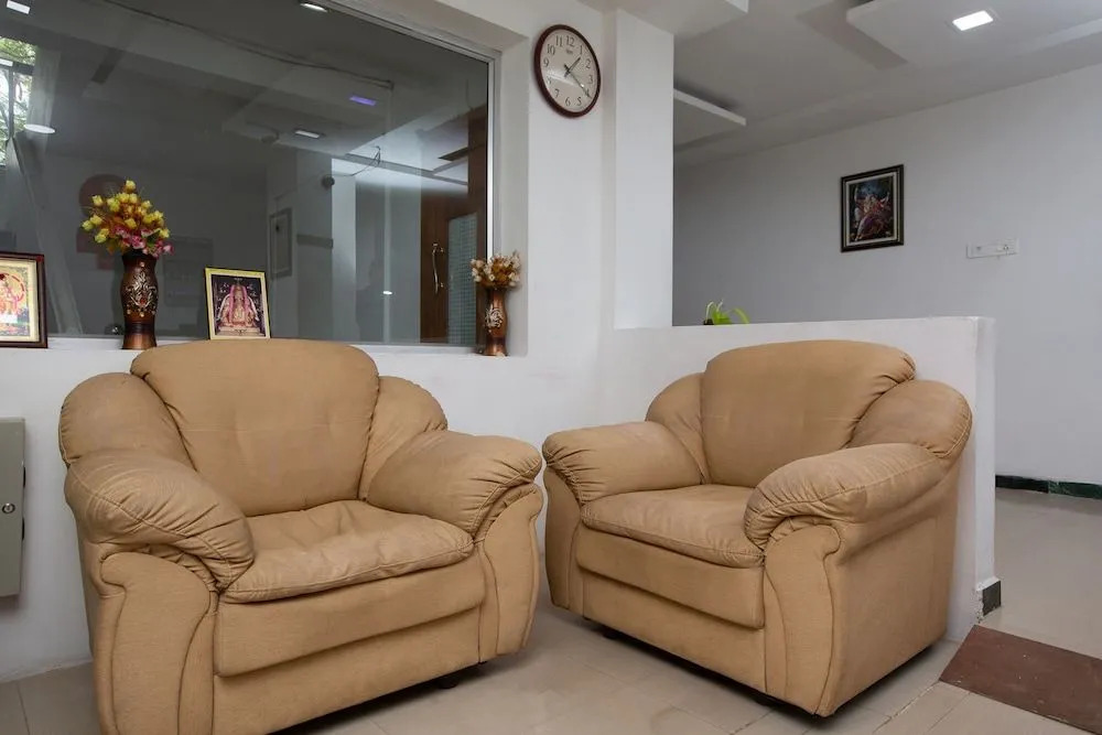 OYO 26947 The Lavish