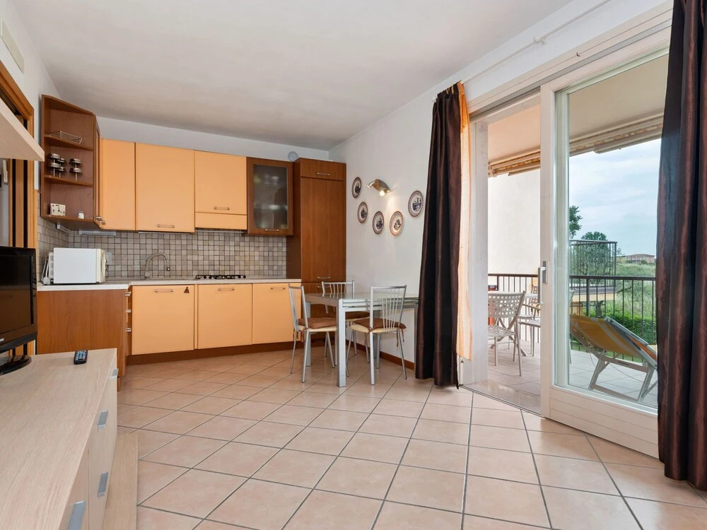 Lazise, Modern Houses, Nice and Colourful Decoration