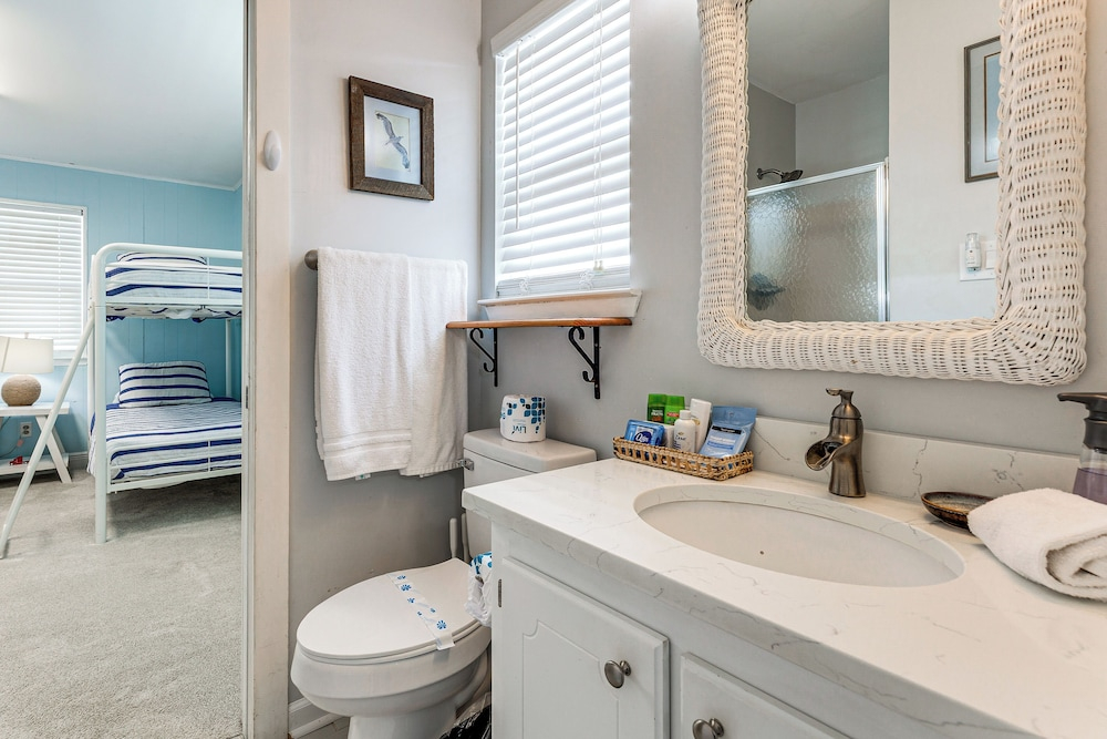 Waterfront Dauphin Island Home w/ Deck & Boat Dock