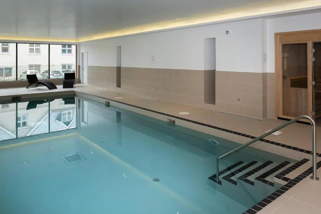 4 Putsborough - Indoor Pool & 4 min walk to Beach!