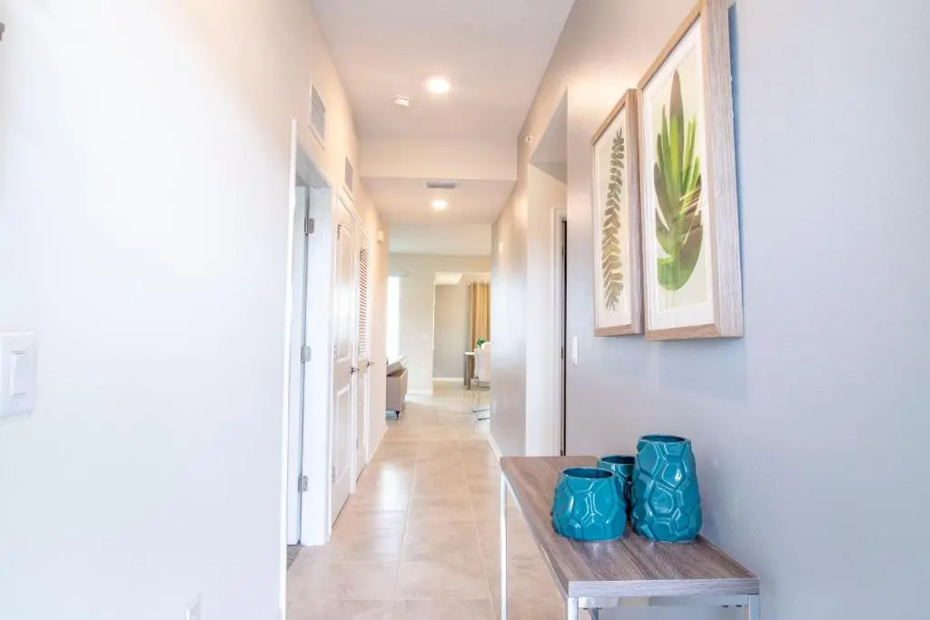 Stunning 2 Bd Close to Disney @ Storey Lake 203