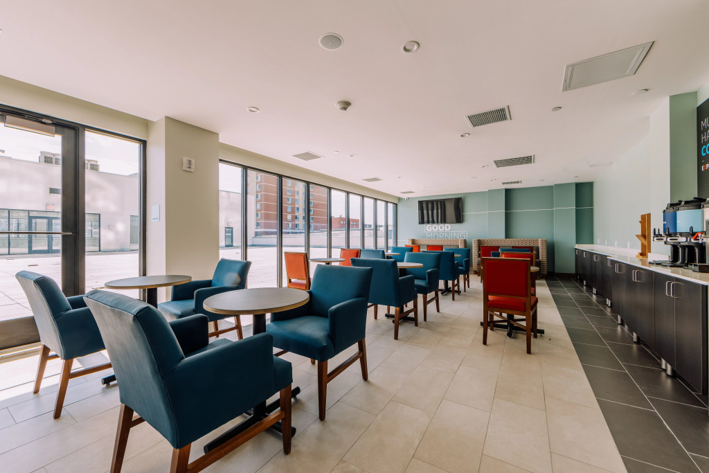 Holiday Inn Express Long Island City E - New York by IHG