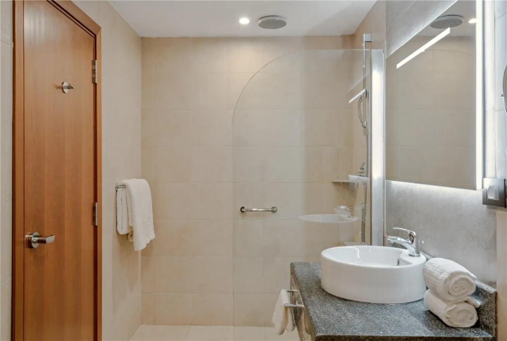 Doubletree By Hilton Addis Ababa Airport