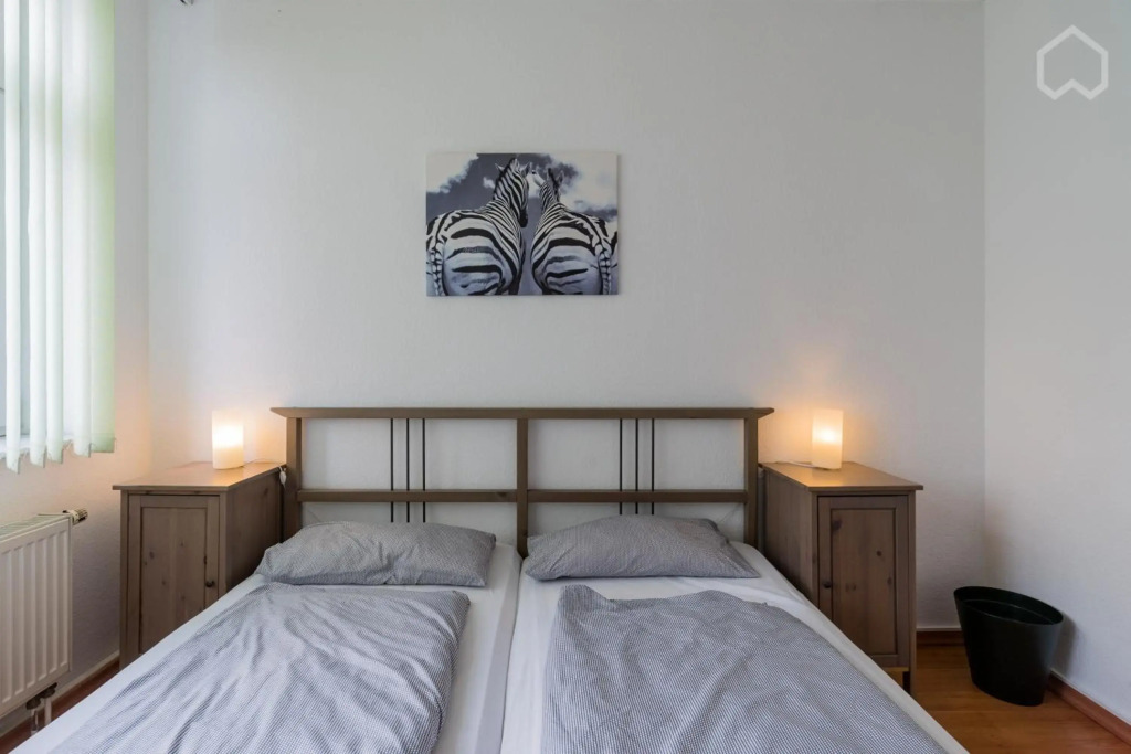 Spacious and modern furnished apartment for 10 guests