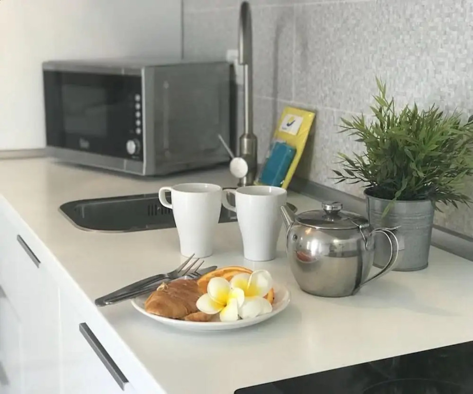 Apartamento Pronfondo Blue: Luz y Vista Mar