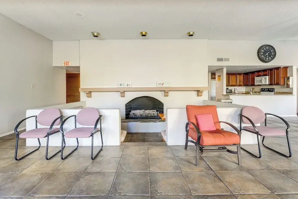 < 1 Mi to Old Town Scottsdale: Condo w/ Patio