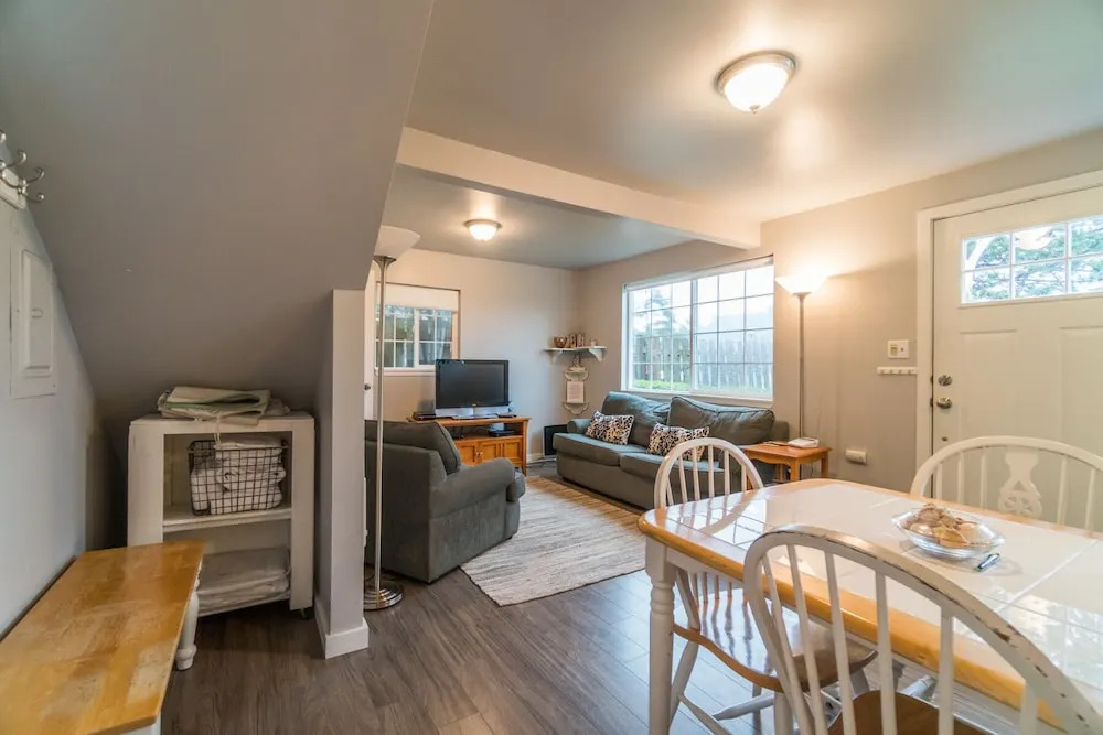622 Holladay 1 Bedroom 1 Bathroom Home