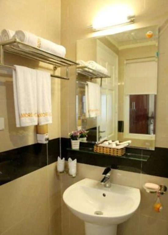 Hanoi Amore Hotel & Travel