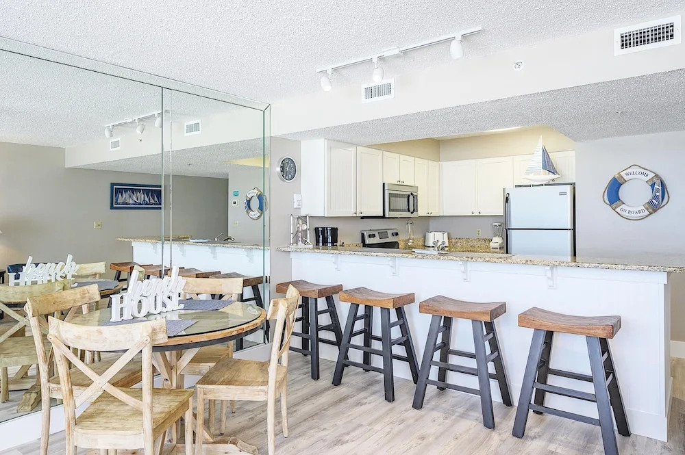 Pelican Beach Resort 308