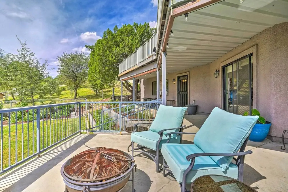 Peaceful Prescott Studio w/ Mountain Views!