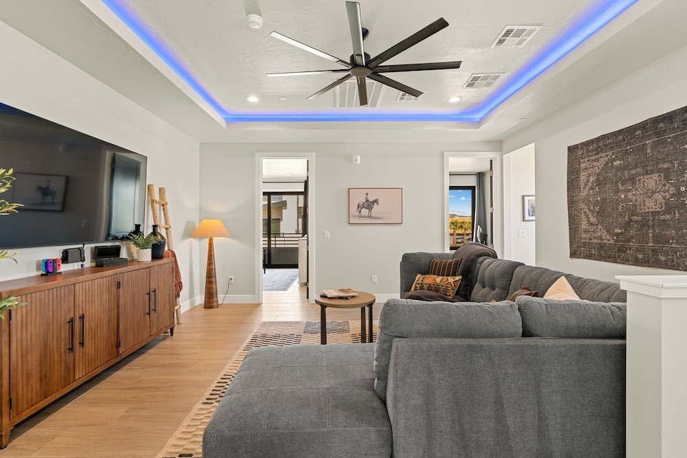 Horseman's Hideout 3 Bedroom Townhouse