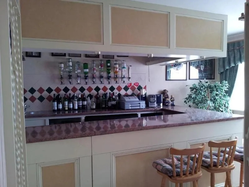 Roseglen Hotel