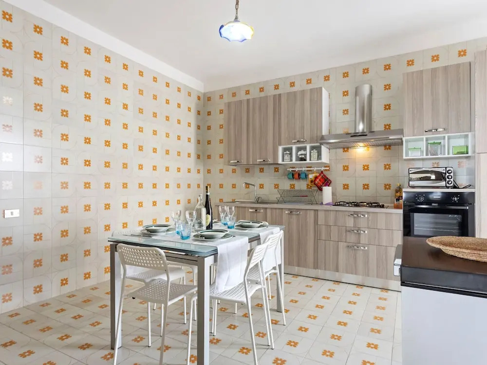Pleasant Holiday Home in Donnalucata near Spiaggia Micenci