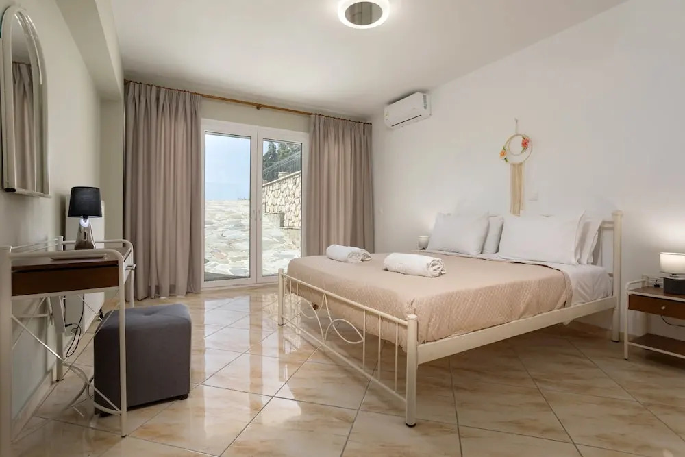 Tumeremos Holiday Apartment 3BR Private BBQ Garden