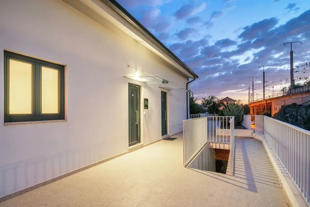 C314 Riverside View Premium Apartment w/ AC & Terrace