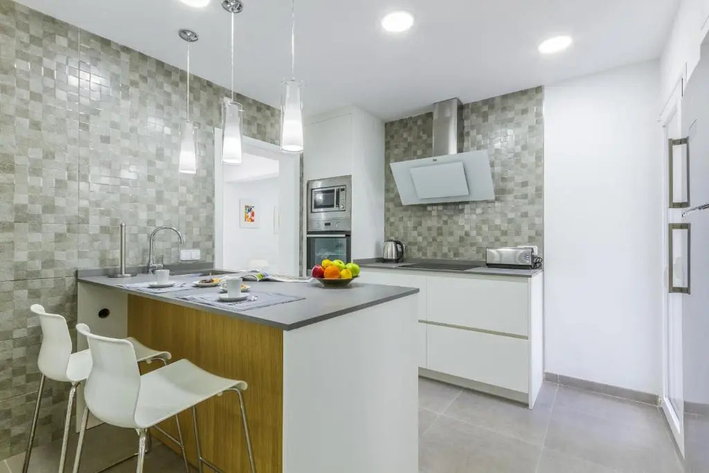 Apartment Assimetric - Only 100m to Beach