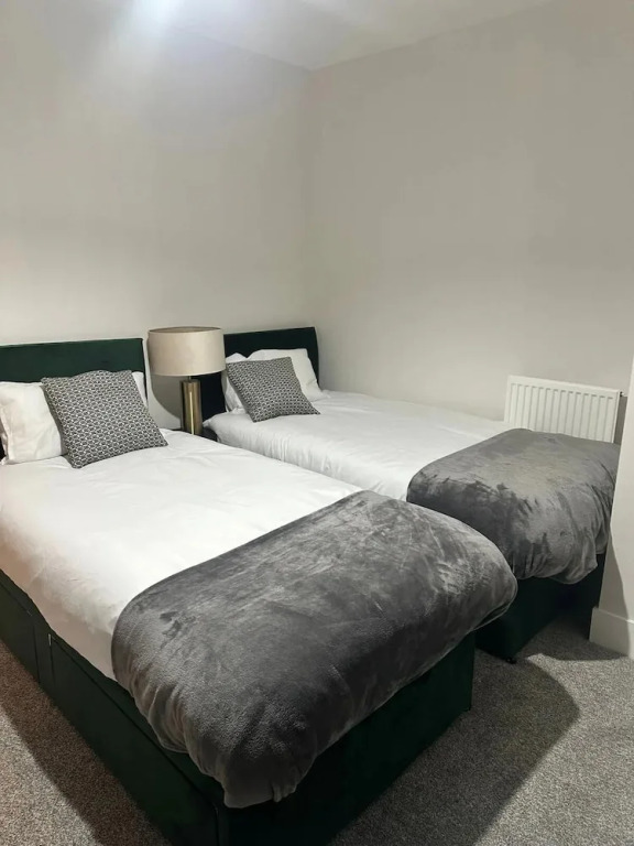 Cosy, Comfy 2 Bed Apartment Canary Wharf