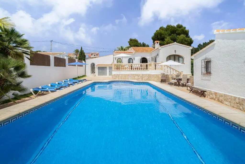 Casa Virginia by Aguilarent