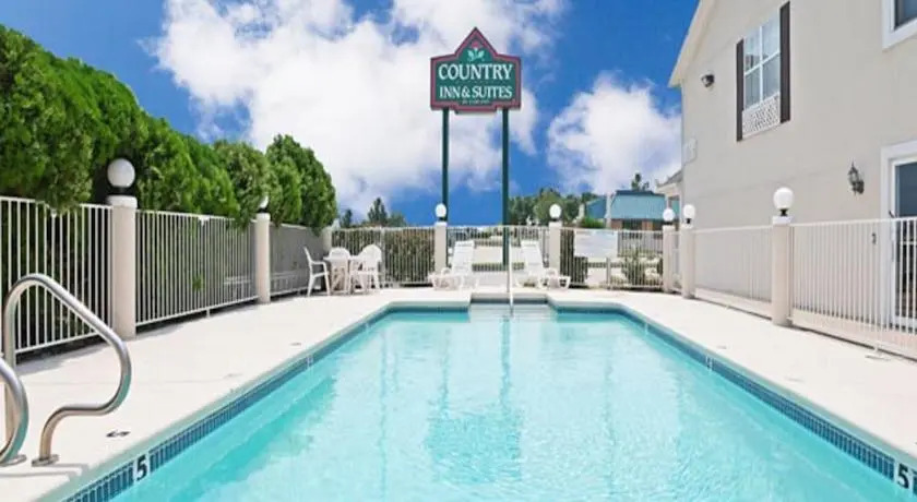 Country Inn and Suites Tulsa