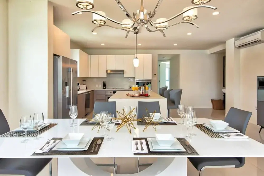Stylish Paradise Luxury Waterfront Apartment at Soleil Residences