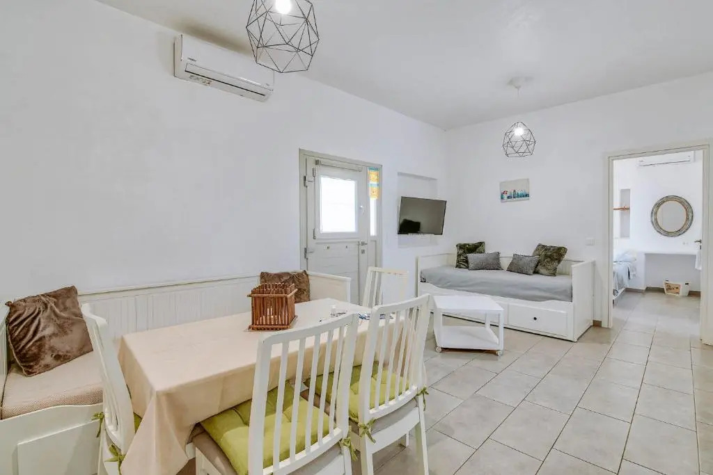 Sand & Waves House