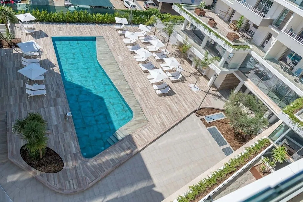 Youmami Lifestyle Suite Hotel