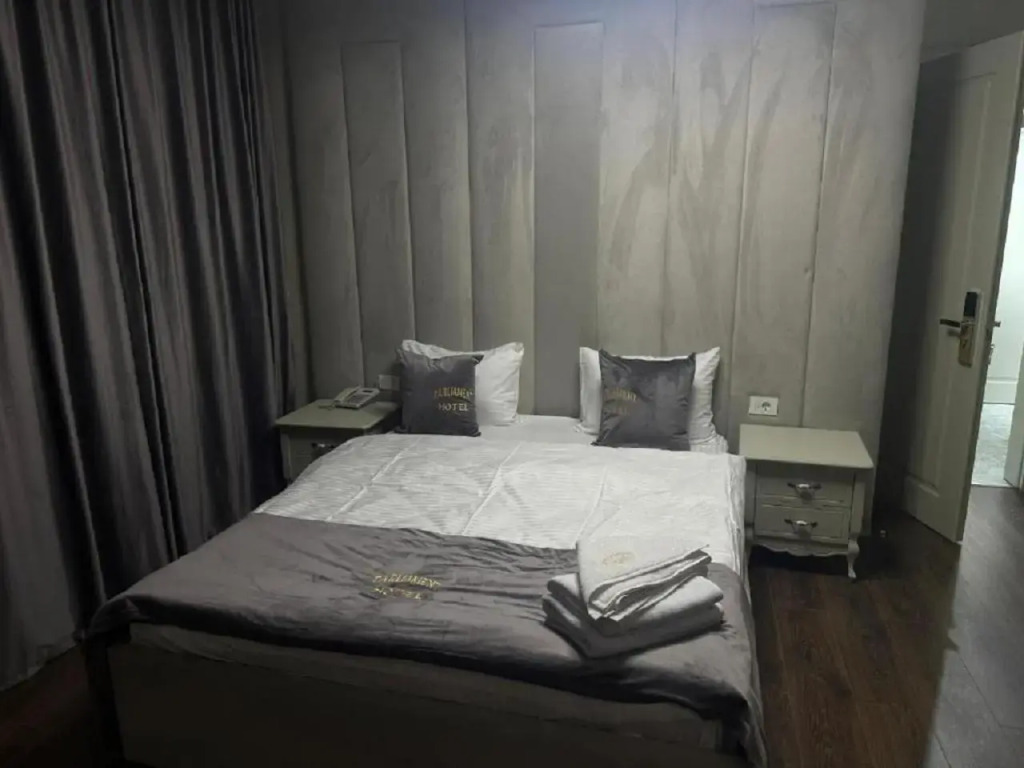 Two Rooms Plus Residence