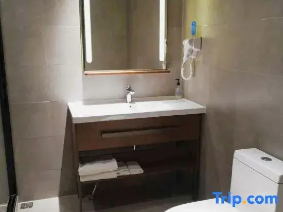 Hanting Hotel Xinghua Dainan Jinze Commercial Street