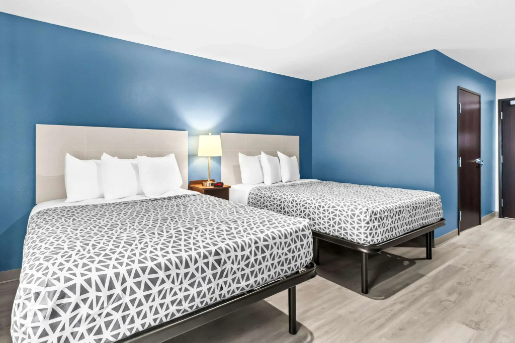 WoodSpring Suites South Houston Hobby