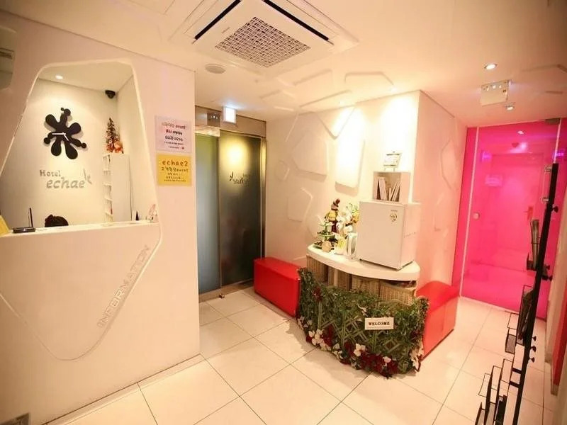 24 Guesthouse Sinchon Avenue