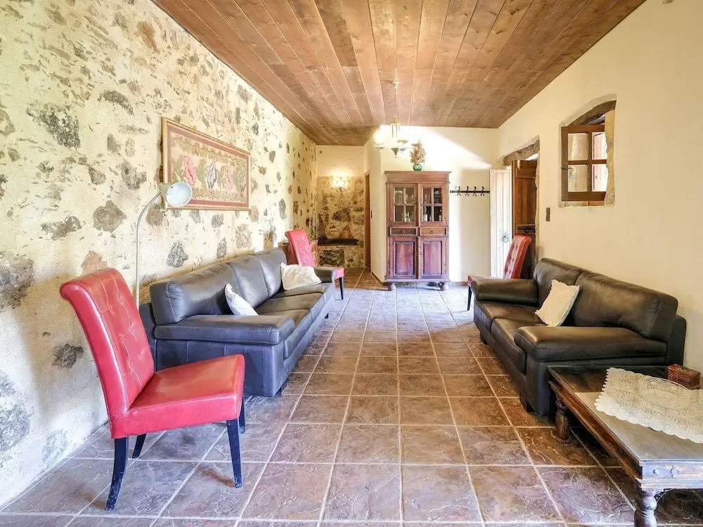 Inviting Villa In Palaiochora With Sea And Mountain Views