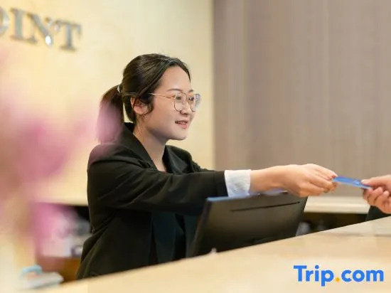 Highest Joint Hotels & Resort (Kunming Derun Center)