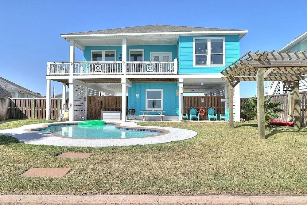 Agarita Shores 3 Bedroom Home by Redawning
