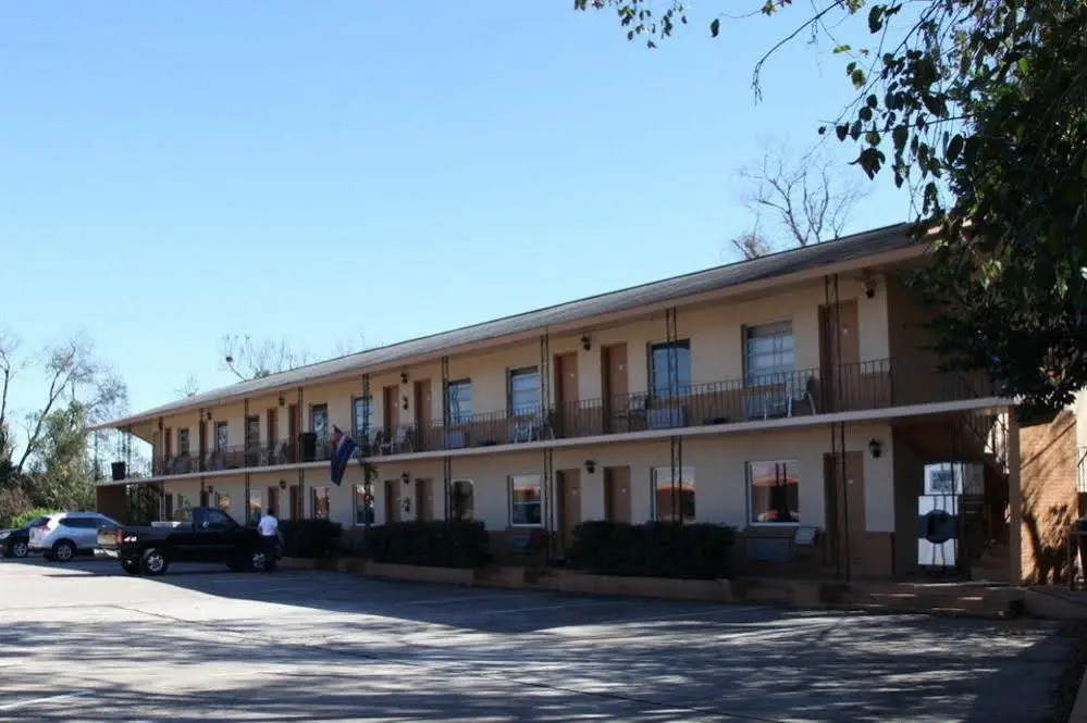 Parliament Resort 