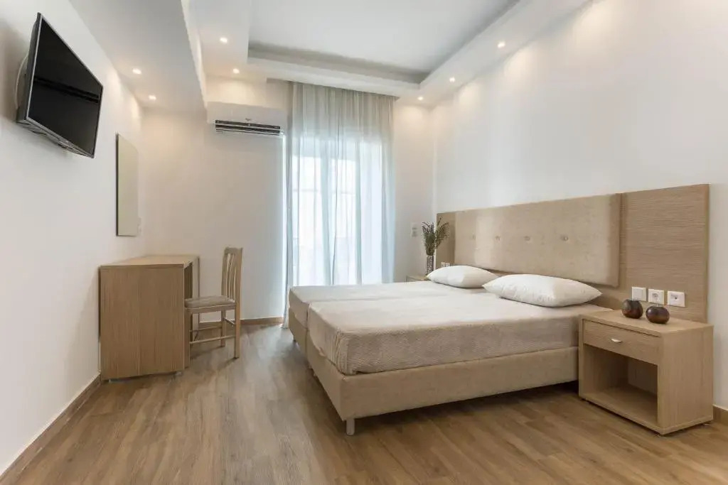 Mare Naxia Hotel