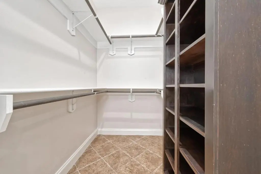 Great Escape With Private Pool and Deck