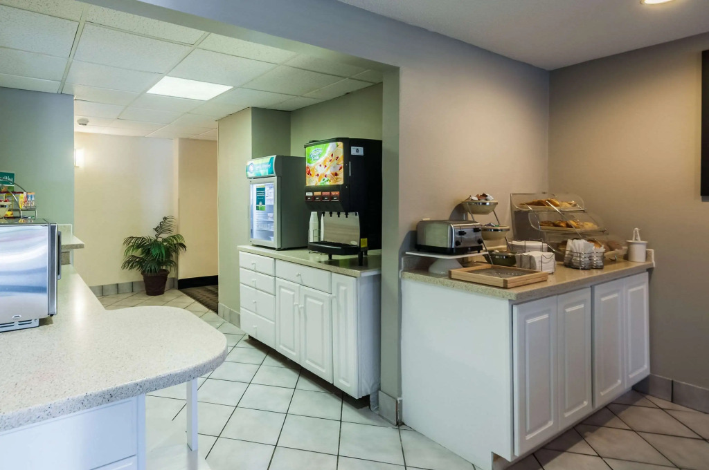 Quality Inn Solomons - Beacon Marina