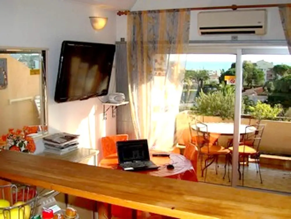 Apartment With one Bedroom in Antibes, With Wonderful sea View, Pool A