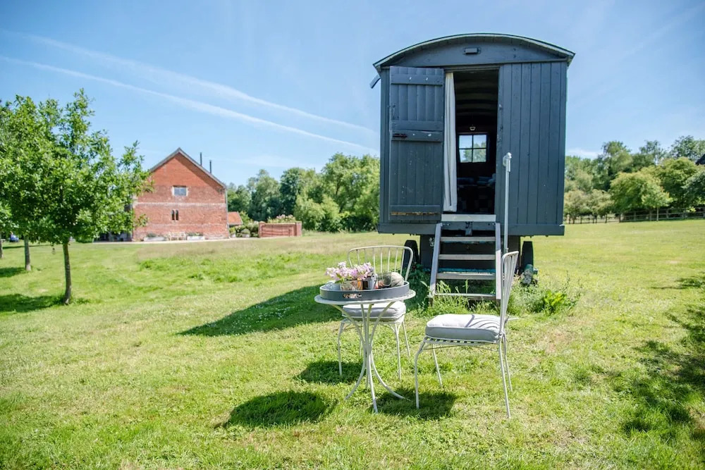 Abbey Shepherds Hut, Eye