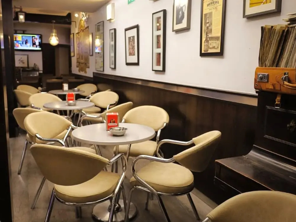 Hospedium DLJ Hostal Ben Nassar