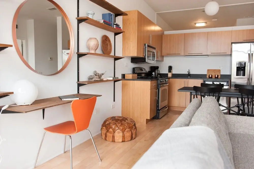 Vibrant Lincoln Park Suites by Sonder