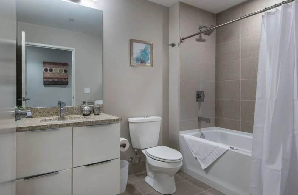 Apartments At 1055 Old River Road