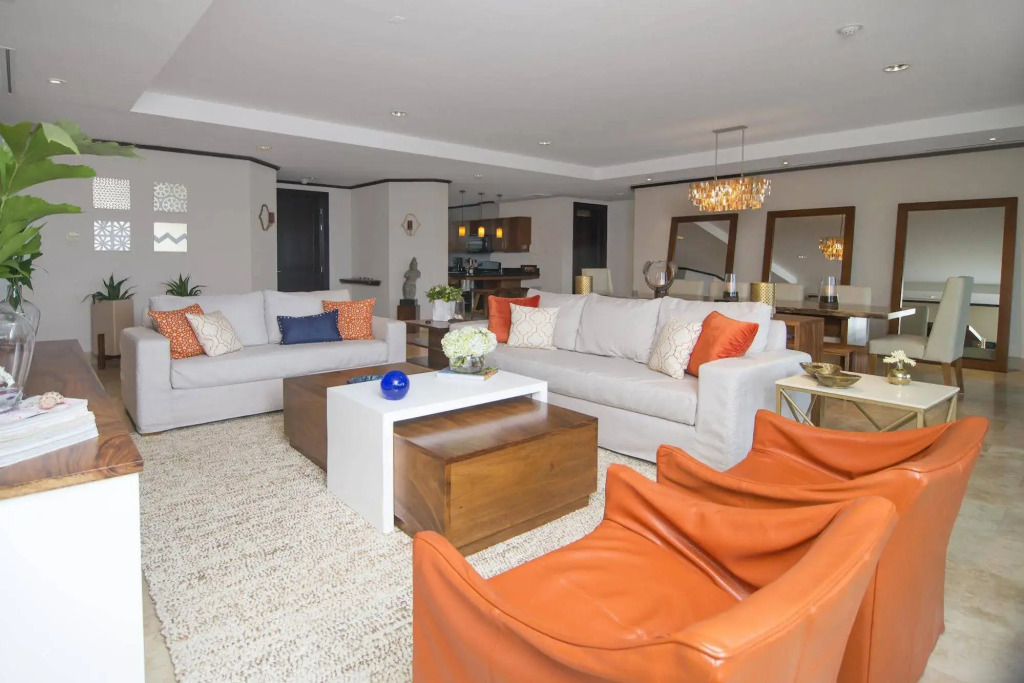 Papagayo Luxury