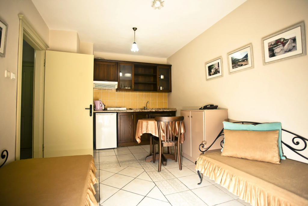 T & G Apartments