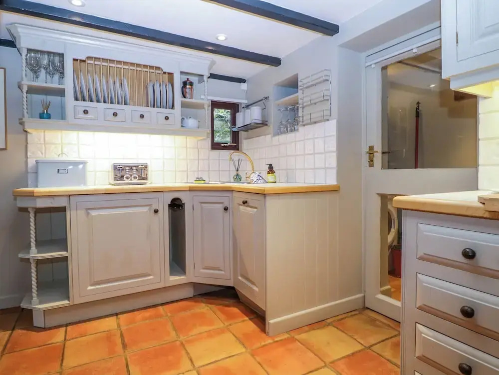 4 Trenhaile Terrace