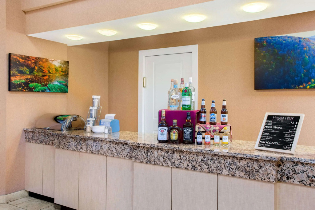 La Quinta by Wyndham Springfield South