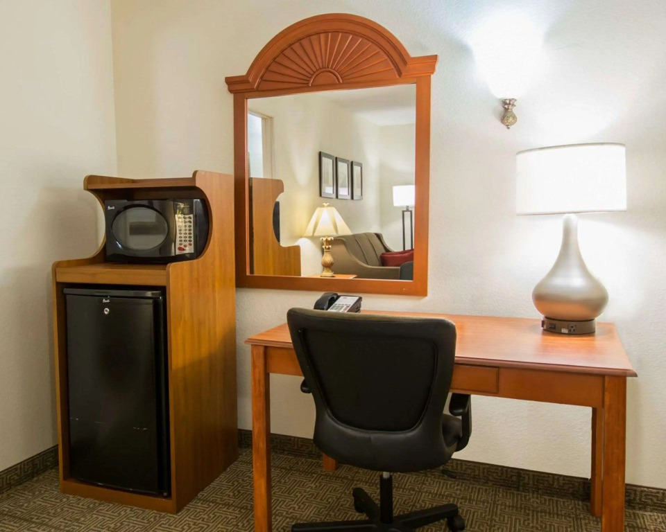 Comfort Suites Fort Pierce I-95
