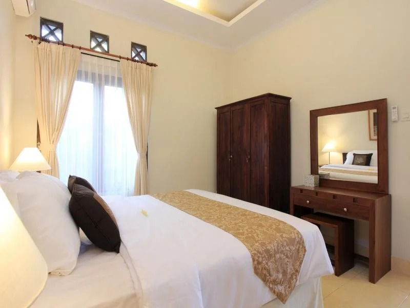 Amaryllis Junjungan Villa