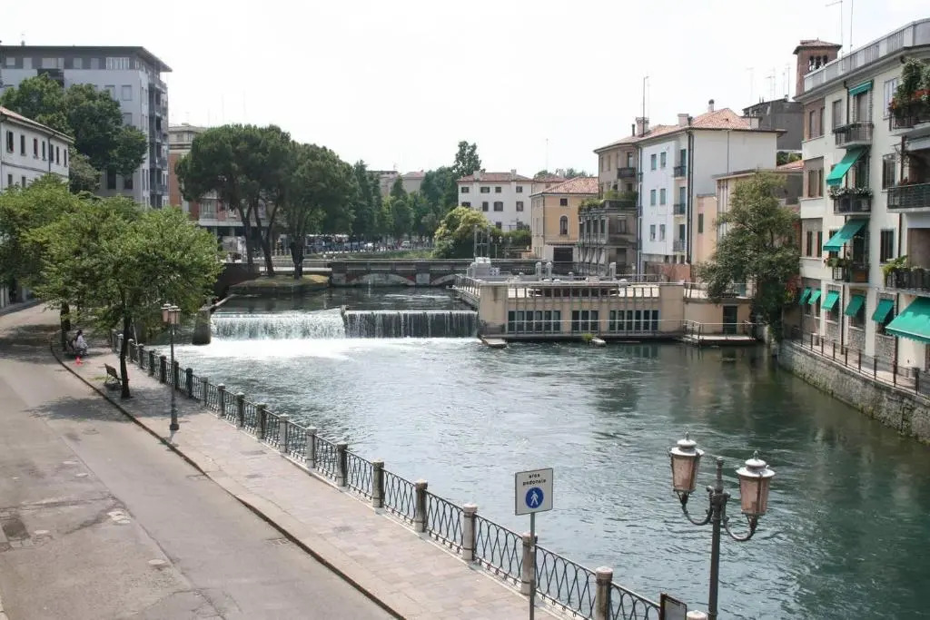 Riviera 34